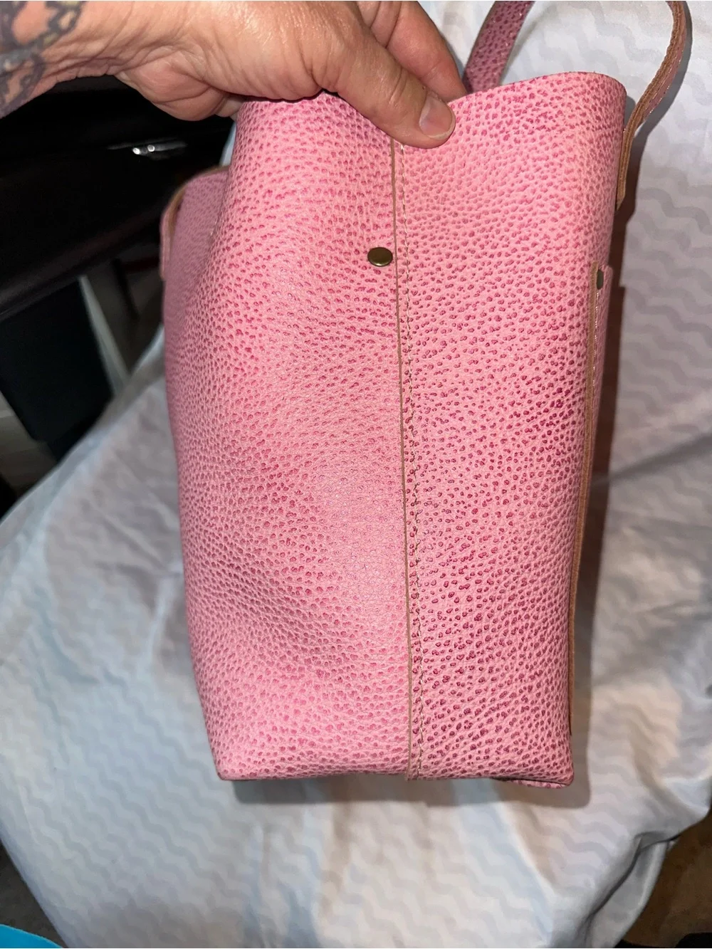 BUBBLEGUM Portland leather medium crossbody bag